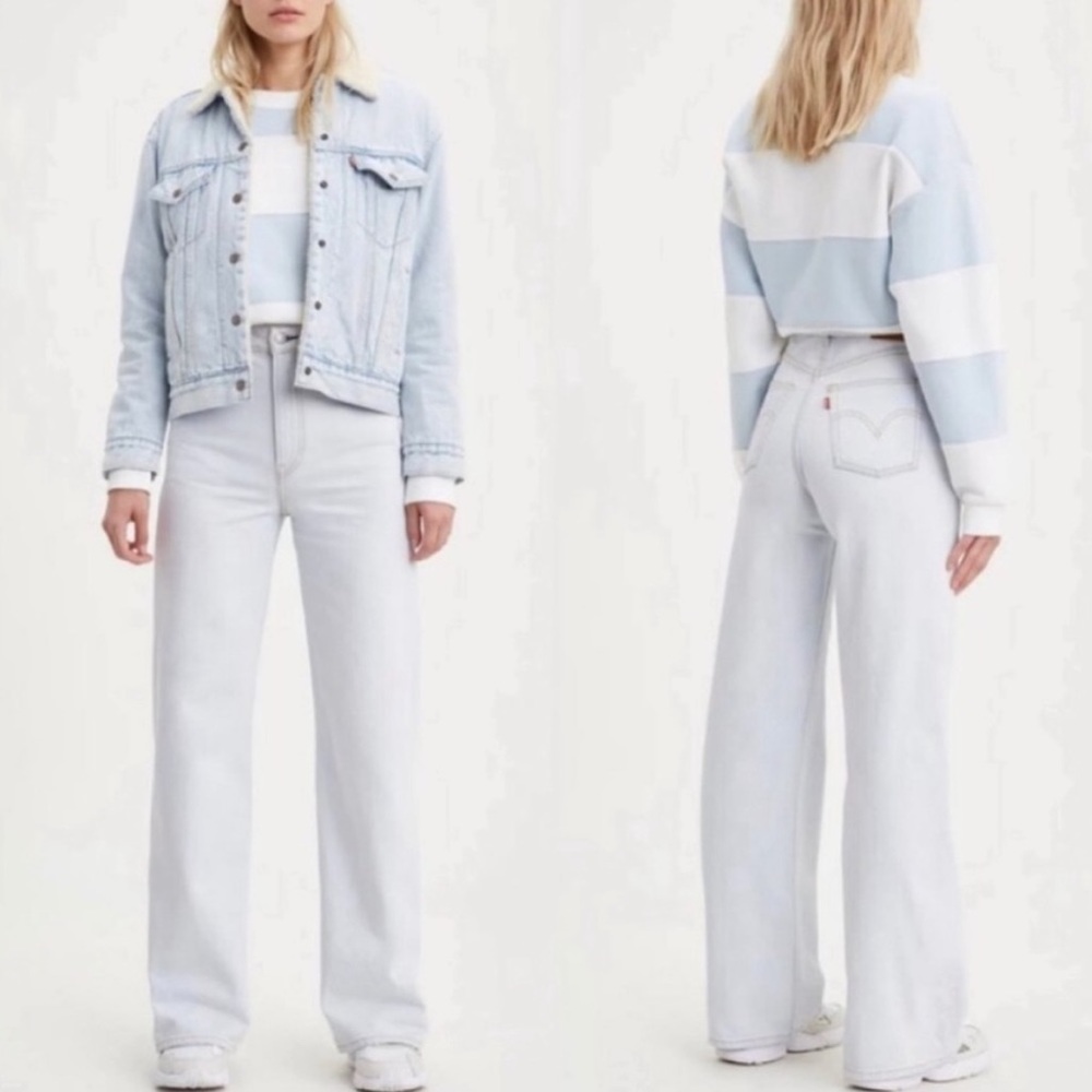 Women’s Levi’s Premium Ribcage Wide Leg Jeans in Light Wash